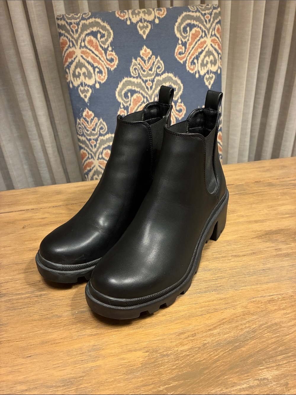 Steve Madden Hadlee Black Chunky Chelsea Lug Booties